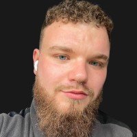 More Happi Employee Charlie Hunt's profile photo