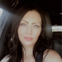 Leslie Vassallo Email & Phone Number