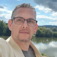 Maurice Hentschel Email
