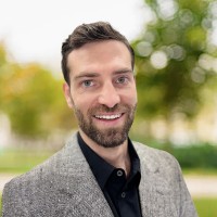 Change Please Employee Scott Bratt's profile photo