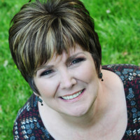 CONNECT media Employee Luanne Graff's profile photo