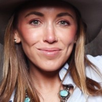 Lindsay Shields Email & Phone Number