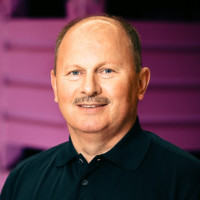 Edgar Knabe Email & Phone Number