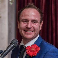 Arno Uys Email