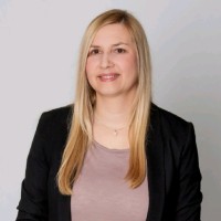 Sandra Holtkamp Email