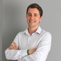 Carlos Naval Puyuelo Email