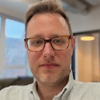 Simon Cole Email
