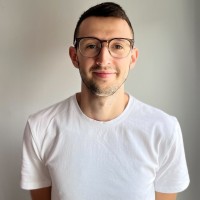 Kevin Pérez Email