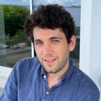 Anthropic Employee Gabriel Nicholas's profile photo