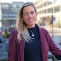 Premier Atlanta Real Estate Employee Angie Hauswirth's profile photo