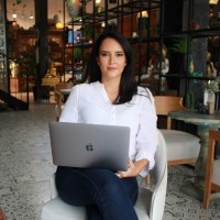 Viviana Ortiz Ruiz Email