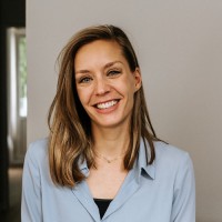 Laura Starreveld Email & Phone Number