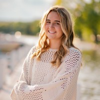 Pier 290 Employee Mia Hoover's profile photo