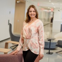 JLL Employee Ana Valencia's profile photo
