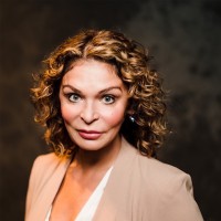 Lisa D'Agostini Email & Phone Number