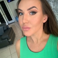 Anna Gryunshpan Email & Phone Number
