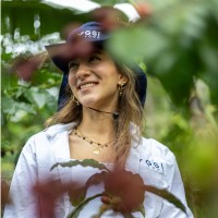 Valentina Aragone Email
