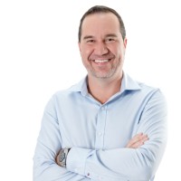 Marcus Perché Email