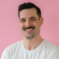 Matthias Schott Email