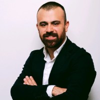 Roberto Vera Email & Phone Number