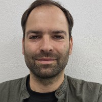 Daniel Berends Email