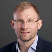 MacIej Danielak Email