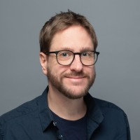 Niklas König Email
