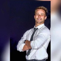 André Mostert Email