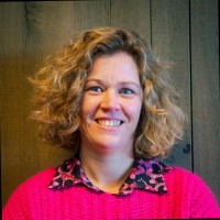 Kelly van Den Eijnde Email