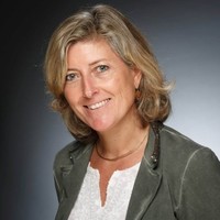 Select HR Employee Michèle Pourigneaux's profile photo