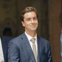 Pedro Schravesande Email & Phone Number