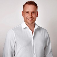 Matthias Schneider Email