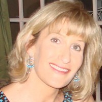 Newsmaker Group Employee Lynn Schwartz's profile photo