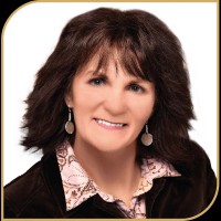 Layton Mortgage Employee Robin Rosa's profile photo