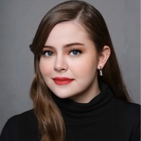 Zoë Konsur Email