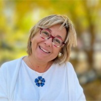 Laure du Castillon Email