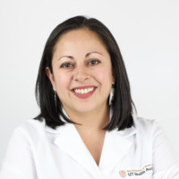People's Community Clinic Employee Roshi Zinn's profile photo