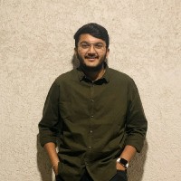 Log Binary Employee Om Makvana's profile photo