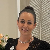 Momentum Senior Living LLC & West Bay Senior Living LLC Employee Dyan Summerell's profile photo