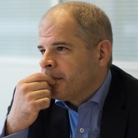 Arnaud Humbert-Droz Email