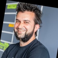 Christopher Römer Email