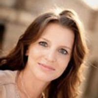 MP Solutions Ltd. Employee Éva Geyer's profile photo