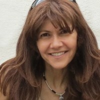 Bauman Rare Books Employee Theresa Mercadante's profile photo