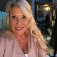 ERT LLC Employee Annette Lowe's profile photo