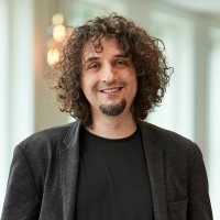 Tomas Kulik Email