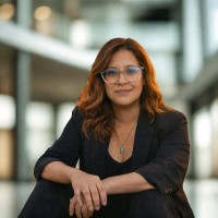 Surge Realty Employee Adriana Perez's profile photo