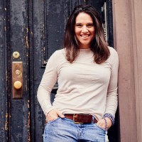 CAYA Studios Employee Stacy Lambatos's profile photo