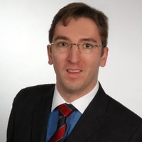 Lukas Zierow Email