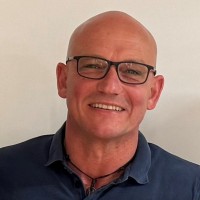 Uwe Schön Email & Phone Number