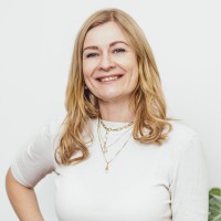 famefact social media Employee Jane Schwarz's profile photo